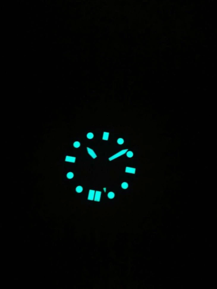 BGW9 óra tárcsázása